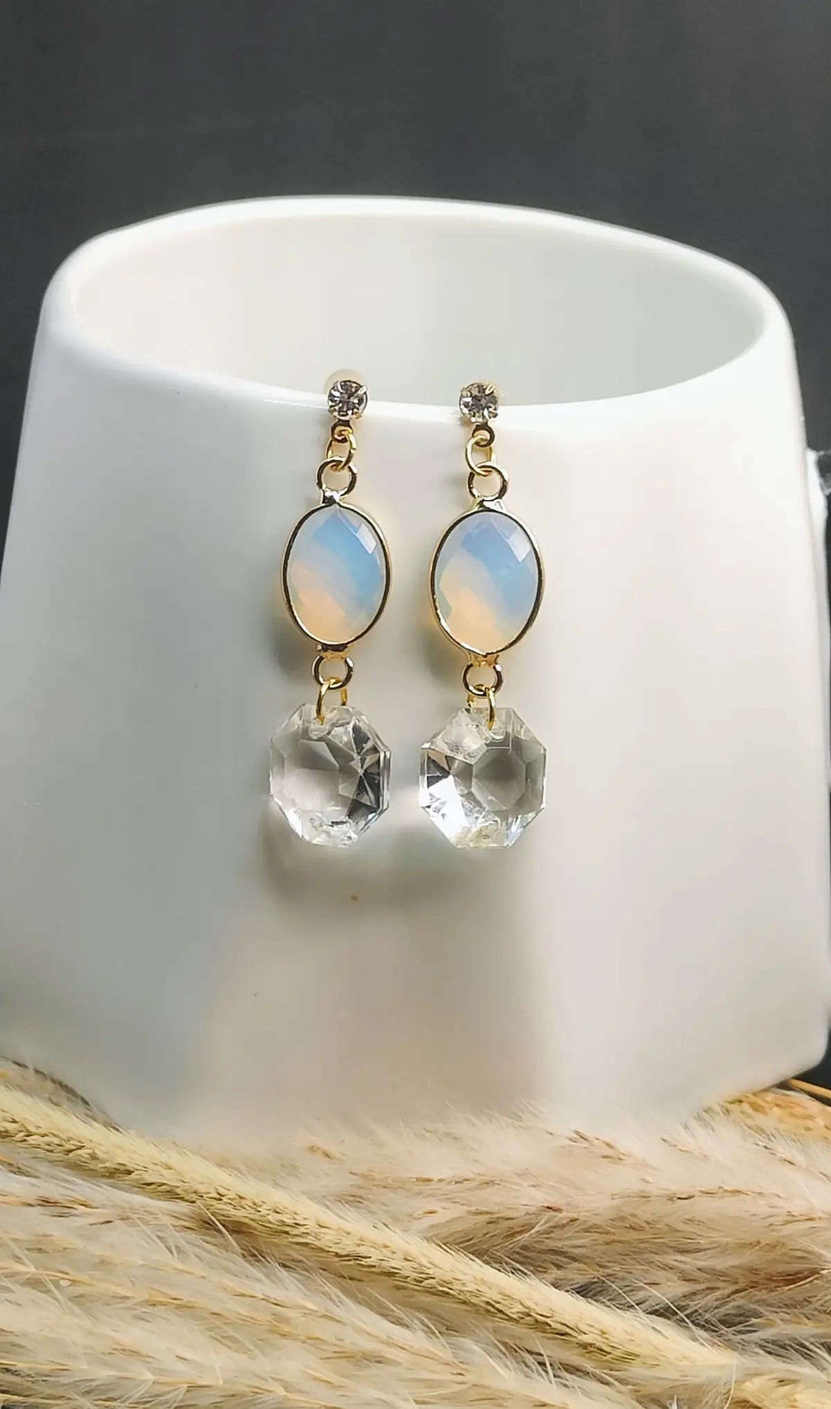 Boucles d'oreilles Octogone en verre, Cabochon Opalin & Strass Dorés