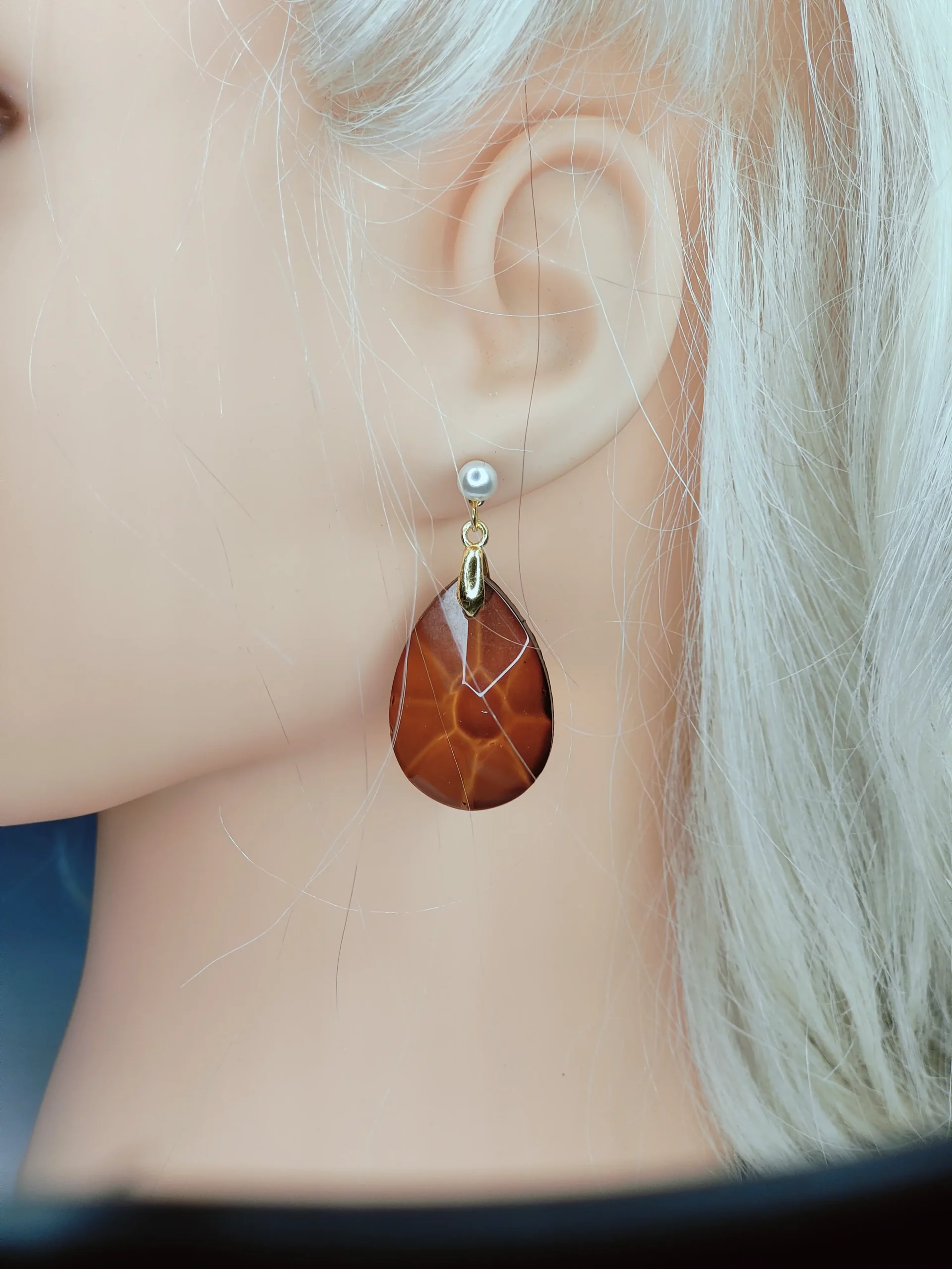 Boucles d'oreilles goutte ambré clou perle