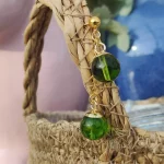 Boucles d'oreilles pendantes duo perles vertes