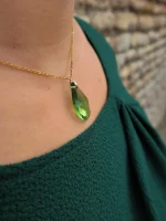 collier pampille goutte verte facettée