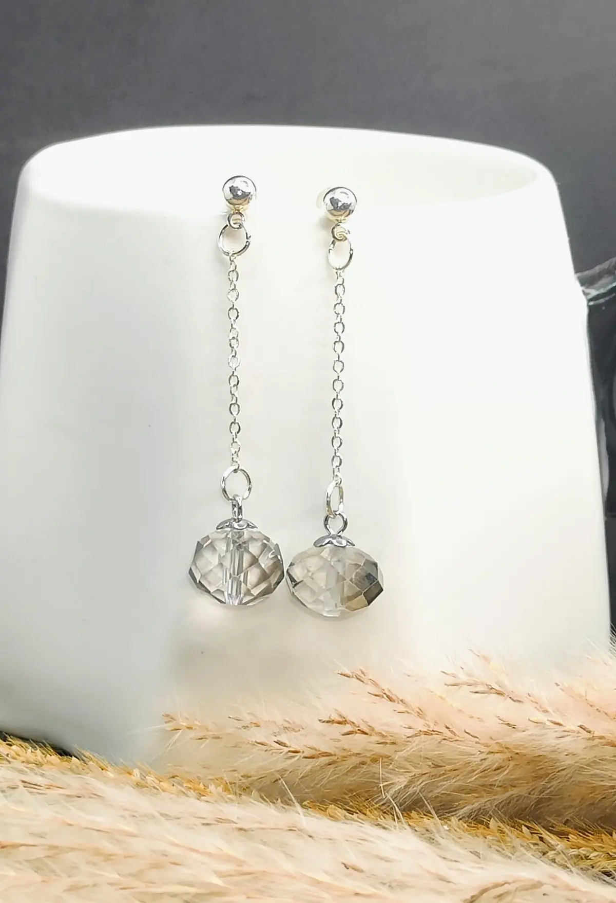 Boucles d’oreilles pampille perle facettée recyclée