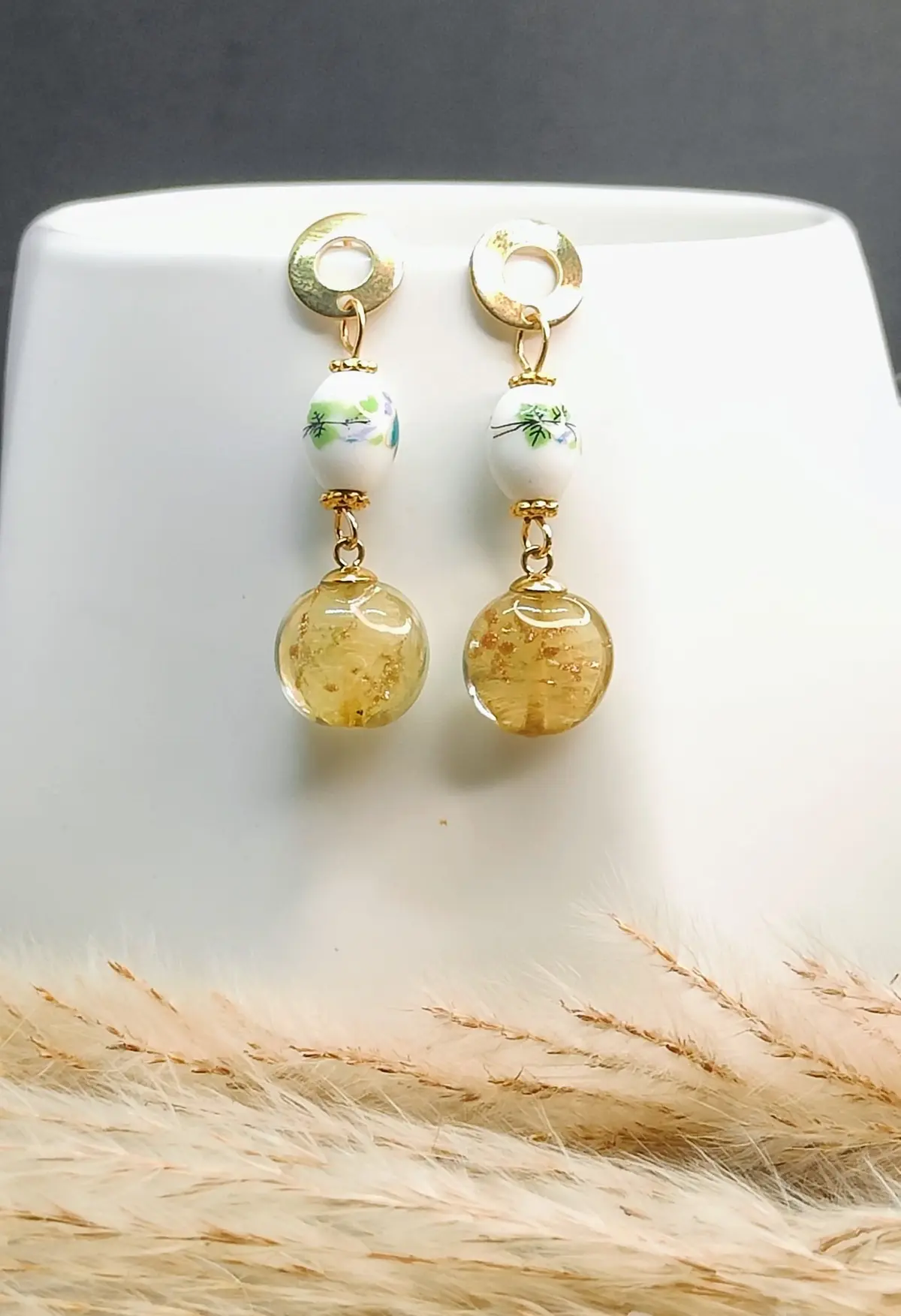 Boucles d’oreilles pampille perle en verre recyclée