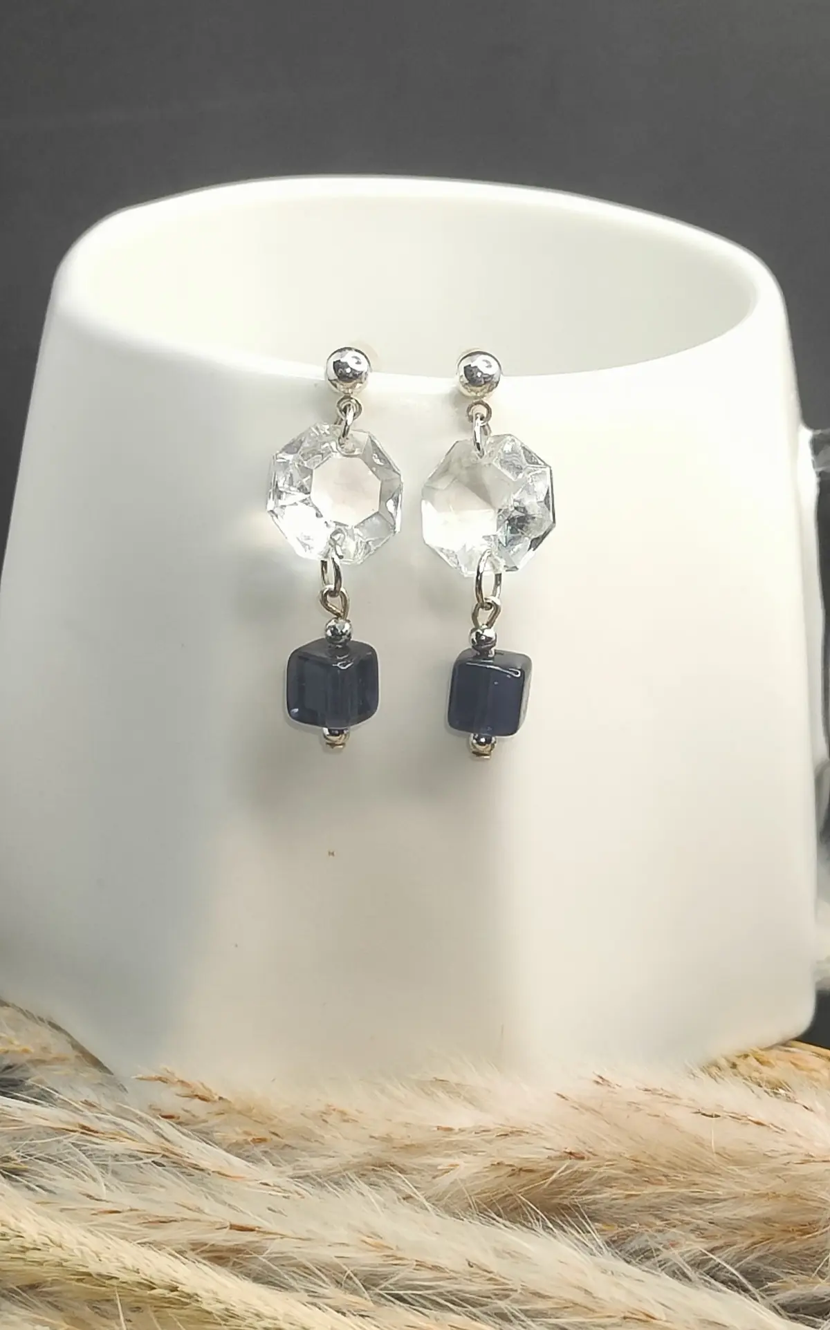 Boucles d’oreilles pampille diamant transparent & son cube