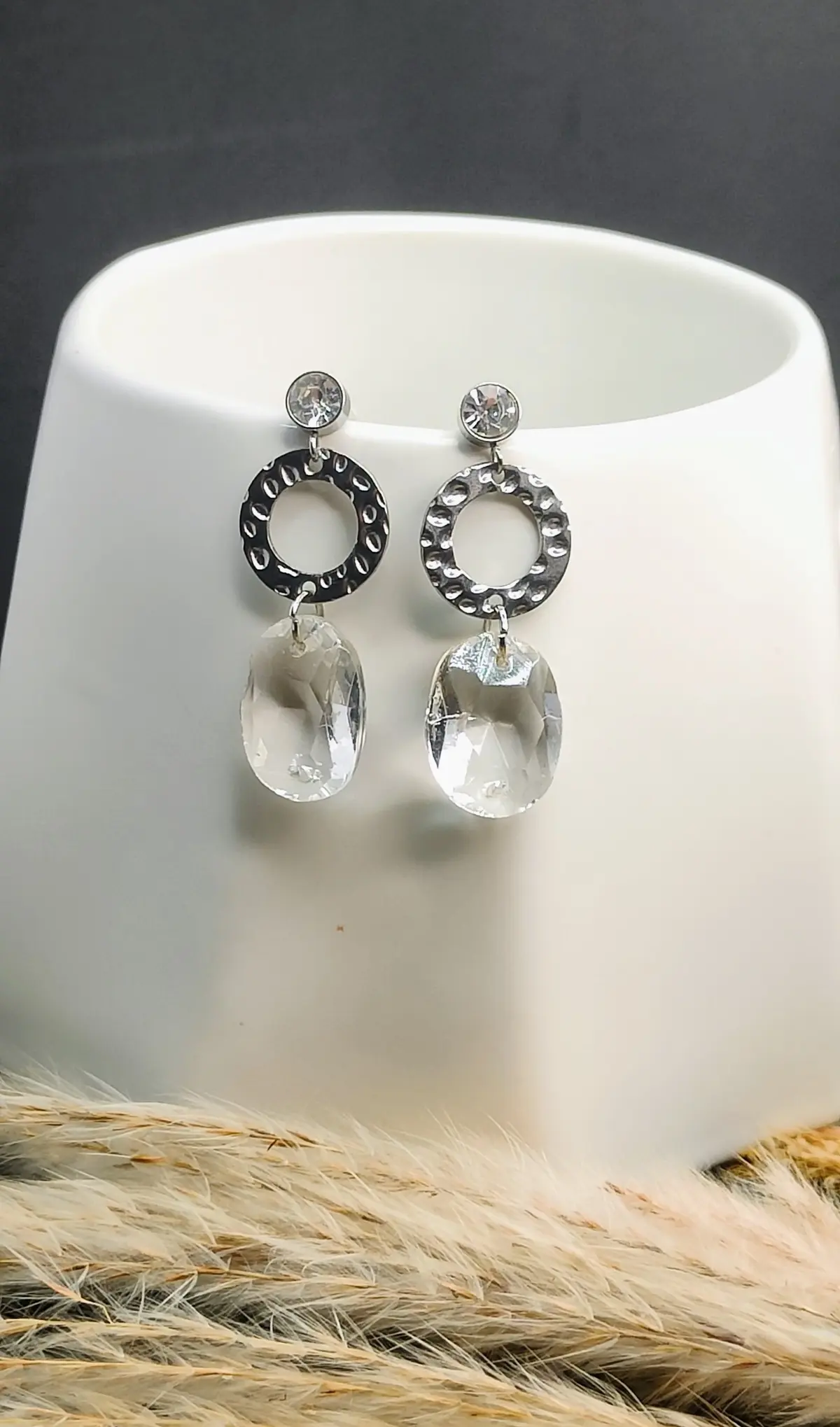 Boucles d’oreilles pampille ovale transparente