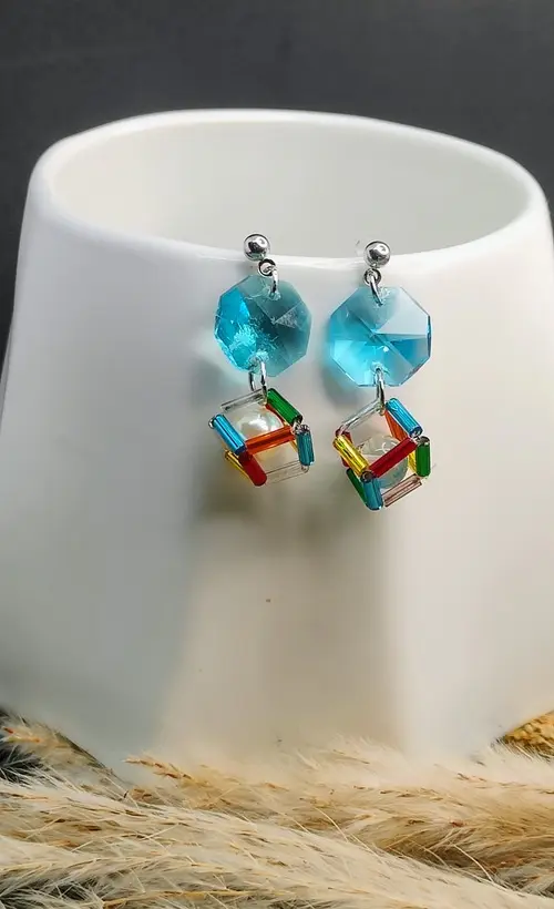 Boucles d’oreilles pampille bleue