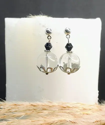 Boucles d’oreilles pampille perle transparente