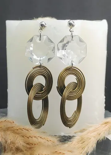 Boucles d’oreilles pampille diamant et ses anneaux
