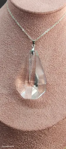 Collier pampille en verre transparente facettée – Image 2