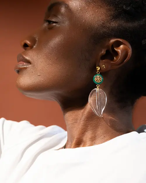 boucles-oreilles-feuille-cristal-portees-pampilles-et-cie
